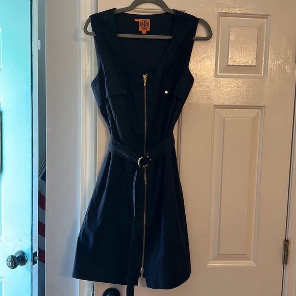 LIKE NEW TORY BURCH SLEEVELESS SAFARI BELTED NAVY DRESS - Size 10 - Picture 1 of 9